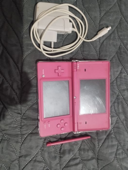 Nintendo DSi edição Rosa