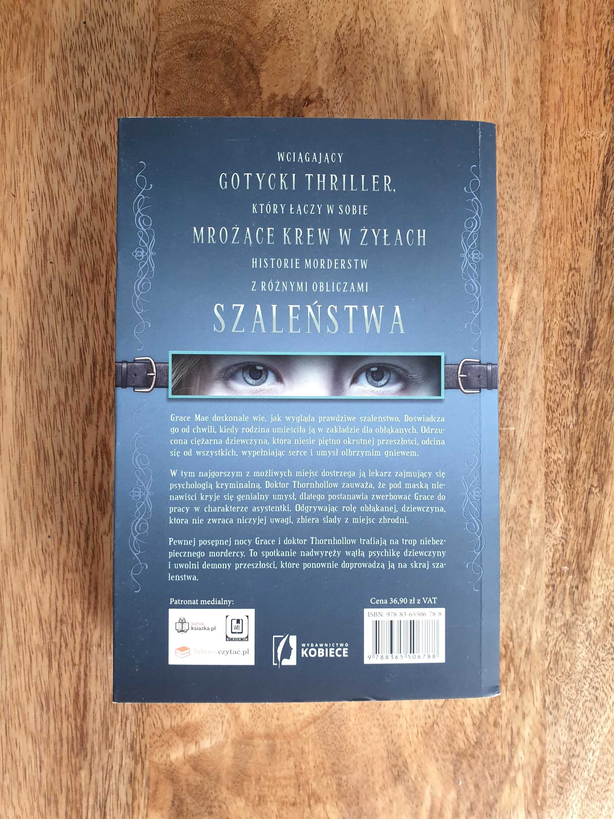 "Dyskretne szaleństwo" Mindy McGinnis