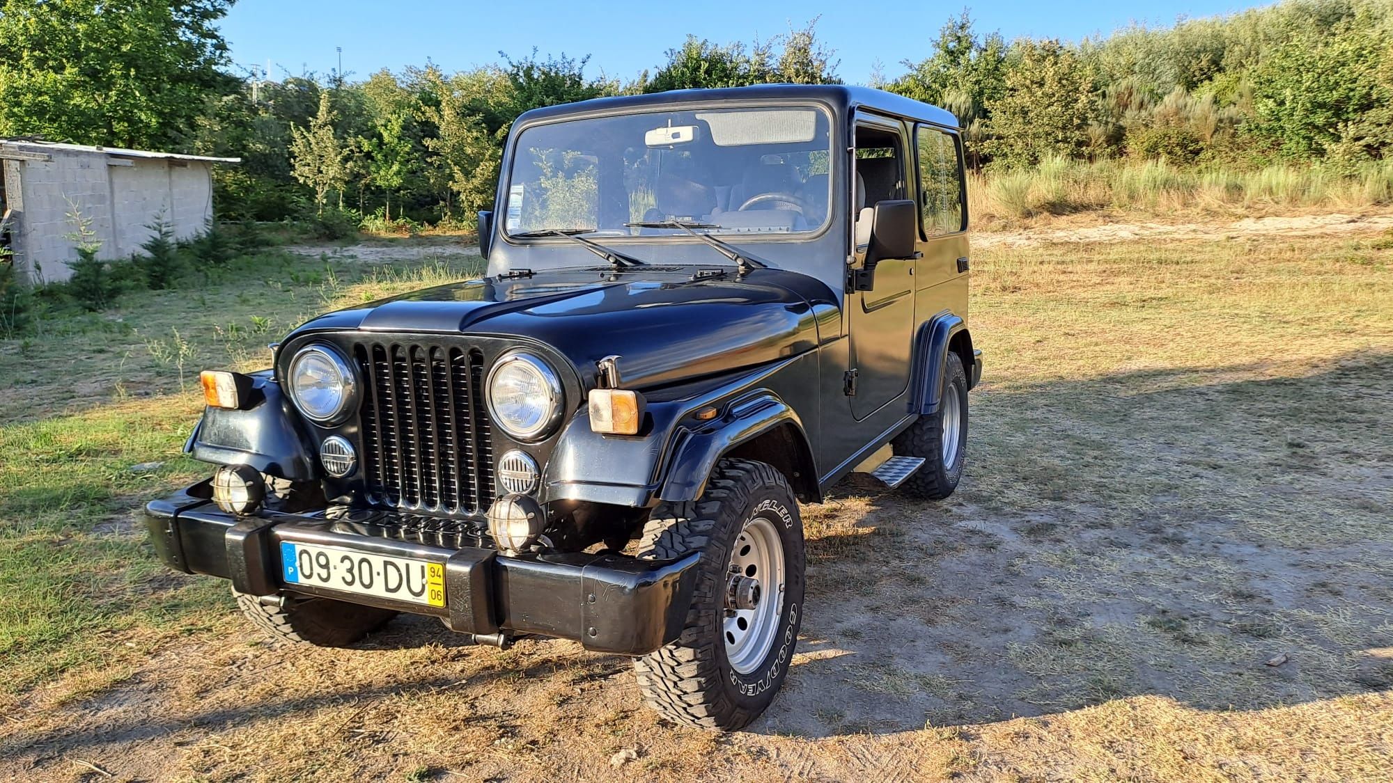 Oportunidade jipe 4x4