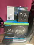 Xbox one + logitech g920 + fotel i stelaż + 7 gier + 2 pady + shifter