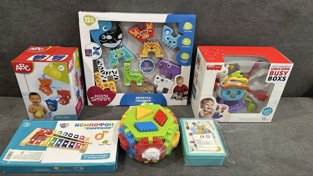 Набір нових іграшок для діток