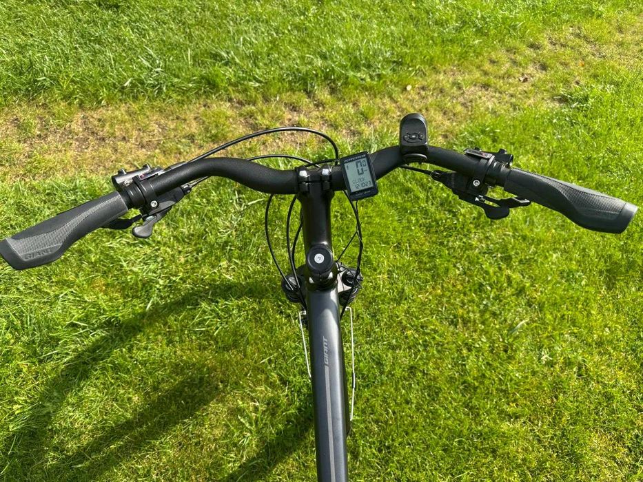 Rower trekkingowy Giant AnyTour RS 1 2023
