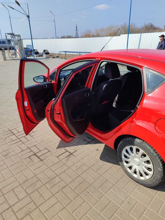 Ford Fiesta 2015 (1.0 EcoBoost)Ідеальний вибір для міста та подорожей!