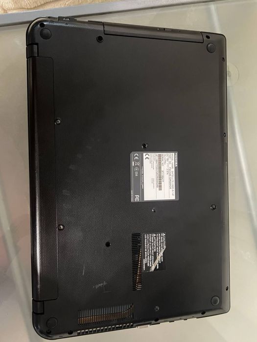 Ноутбук Toshiba Satellite / AMD A4-6210 / 6 ГБ / 1 ТБ HDD