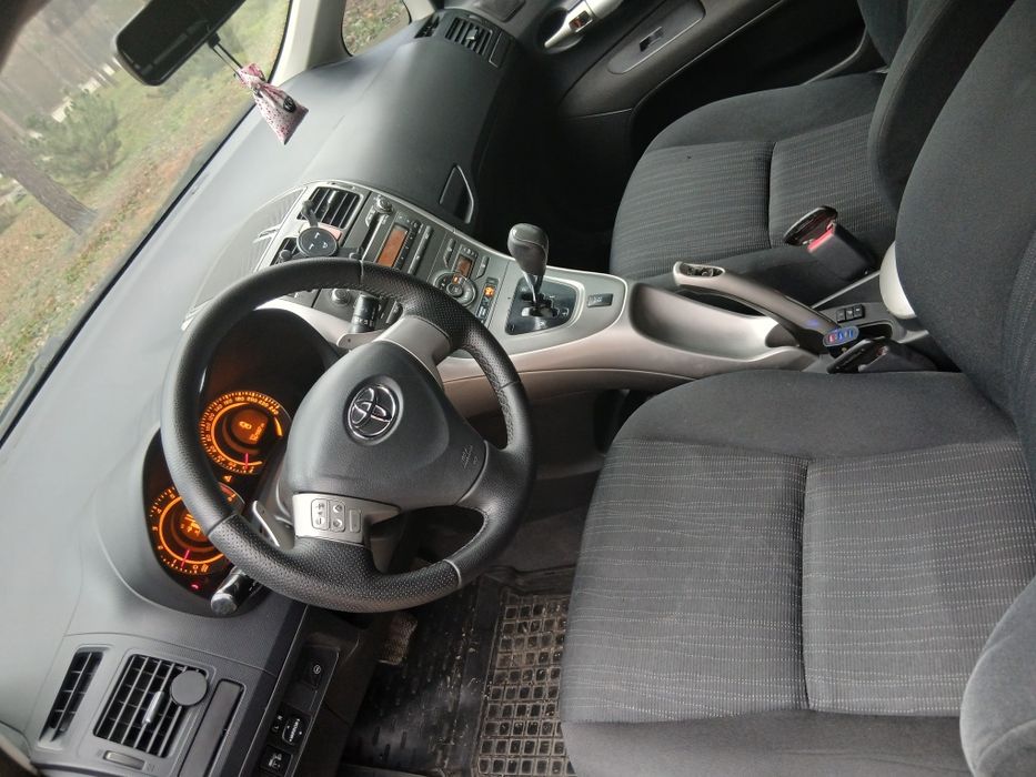 Продам тойота ауріс 2007р.