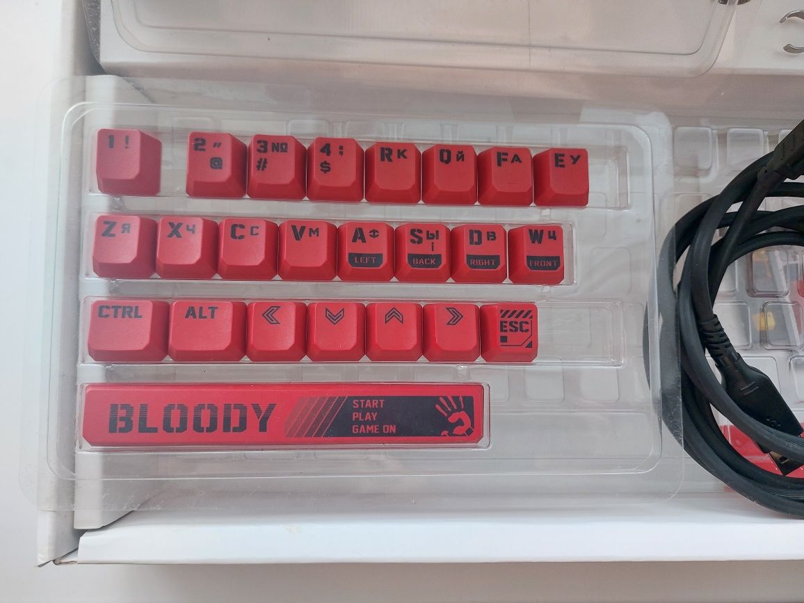 Клавіатура bloody s98