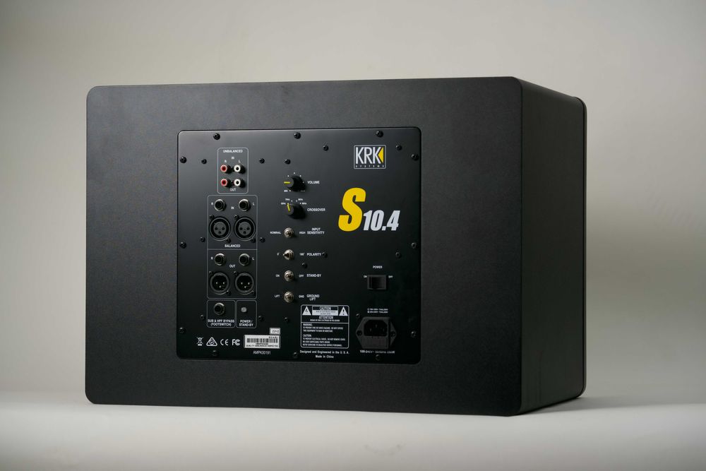 KRK S10G4 – Subwoofer Ativo de Estúdio 10" | Usado (Excelente Estado)