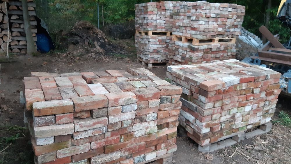 Cegła rozbiurkowa cegła z rozbiurki