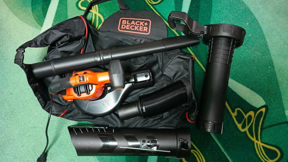 Продам садовий пилосос Black Decker BEBLV300