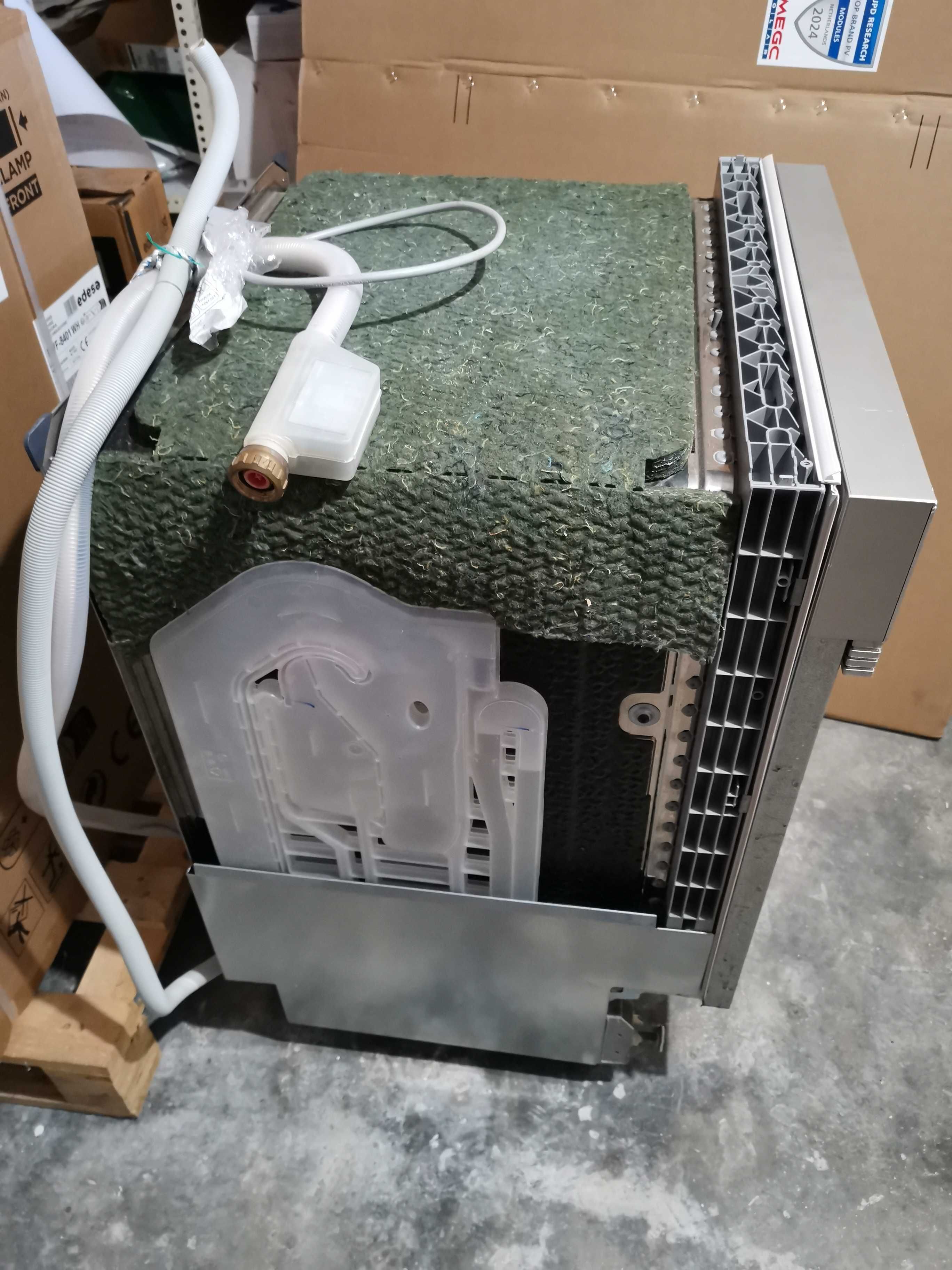 Máquina lavar loiça Bosch 4P - Quase nova