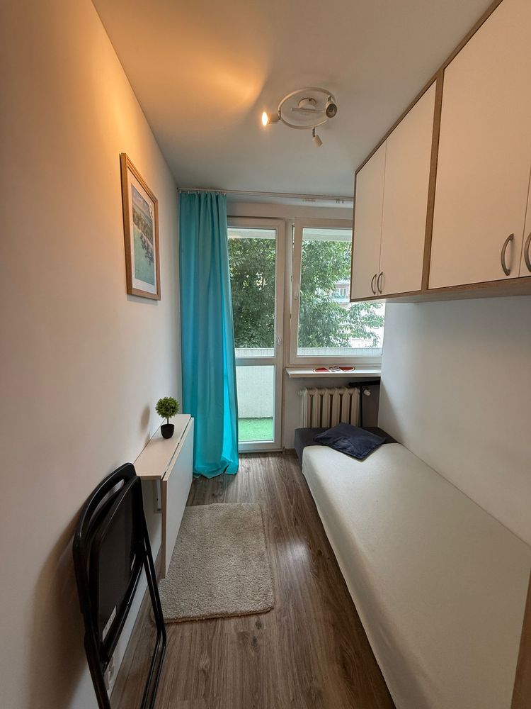 Łużycka 69 (Campus UJ), pokój 1 os., po remoncie, zielono, cicho