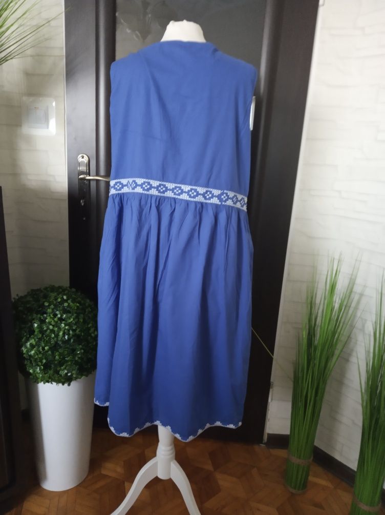 Niebieska sukienka m-ki Tu,r. 50