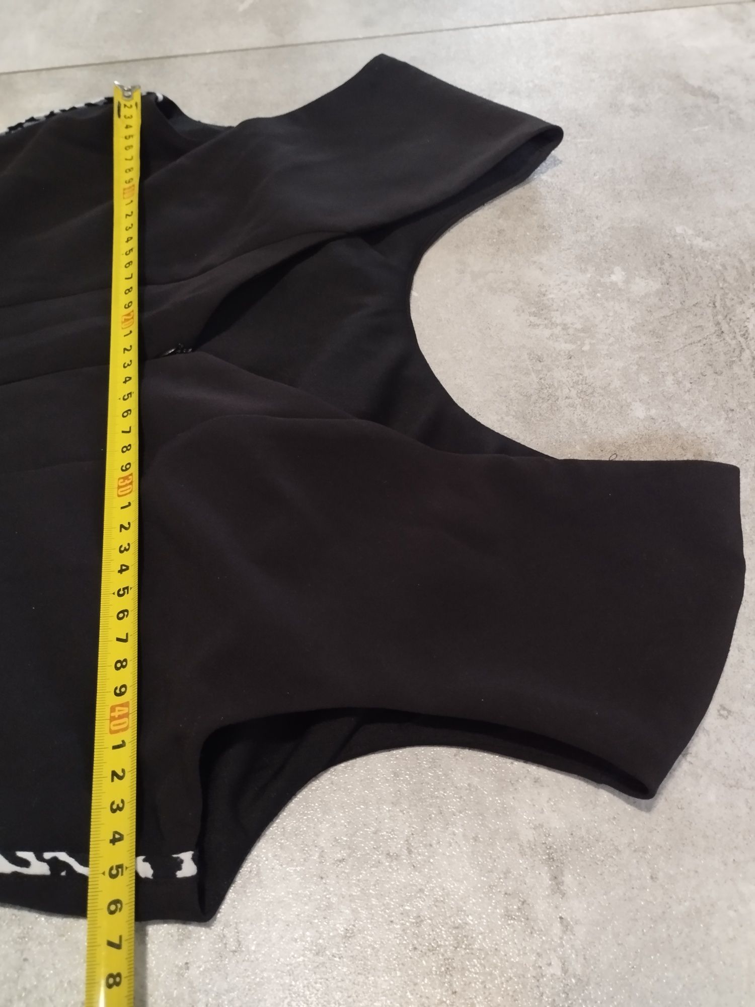 Sukienka Reserved r40 lampas