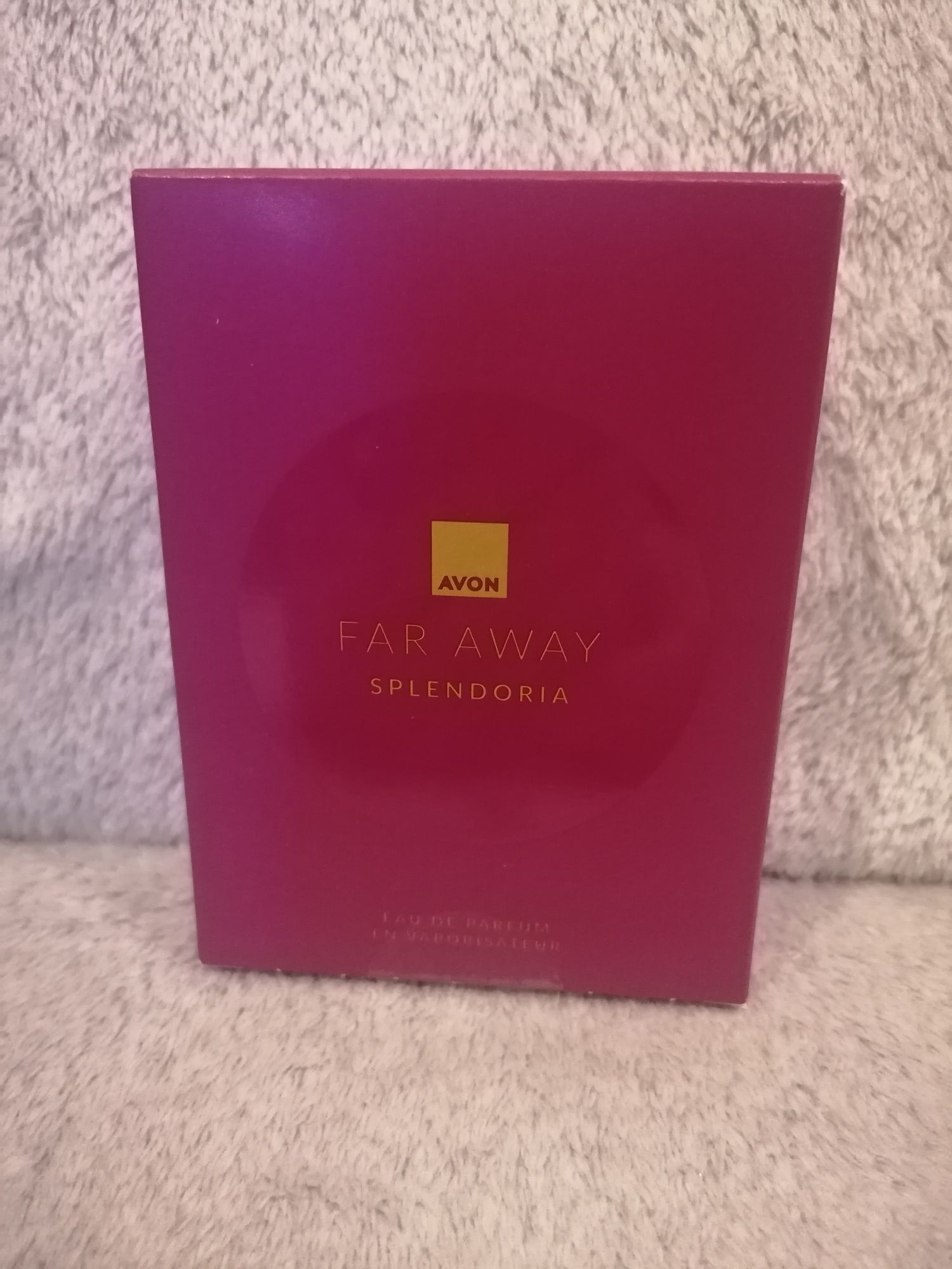Woda perfumowana Far Away Splendoria Avon