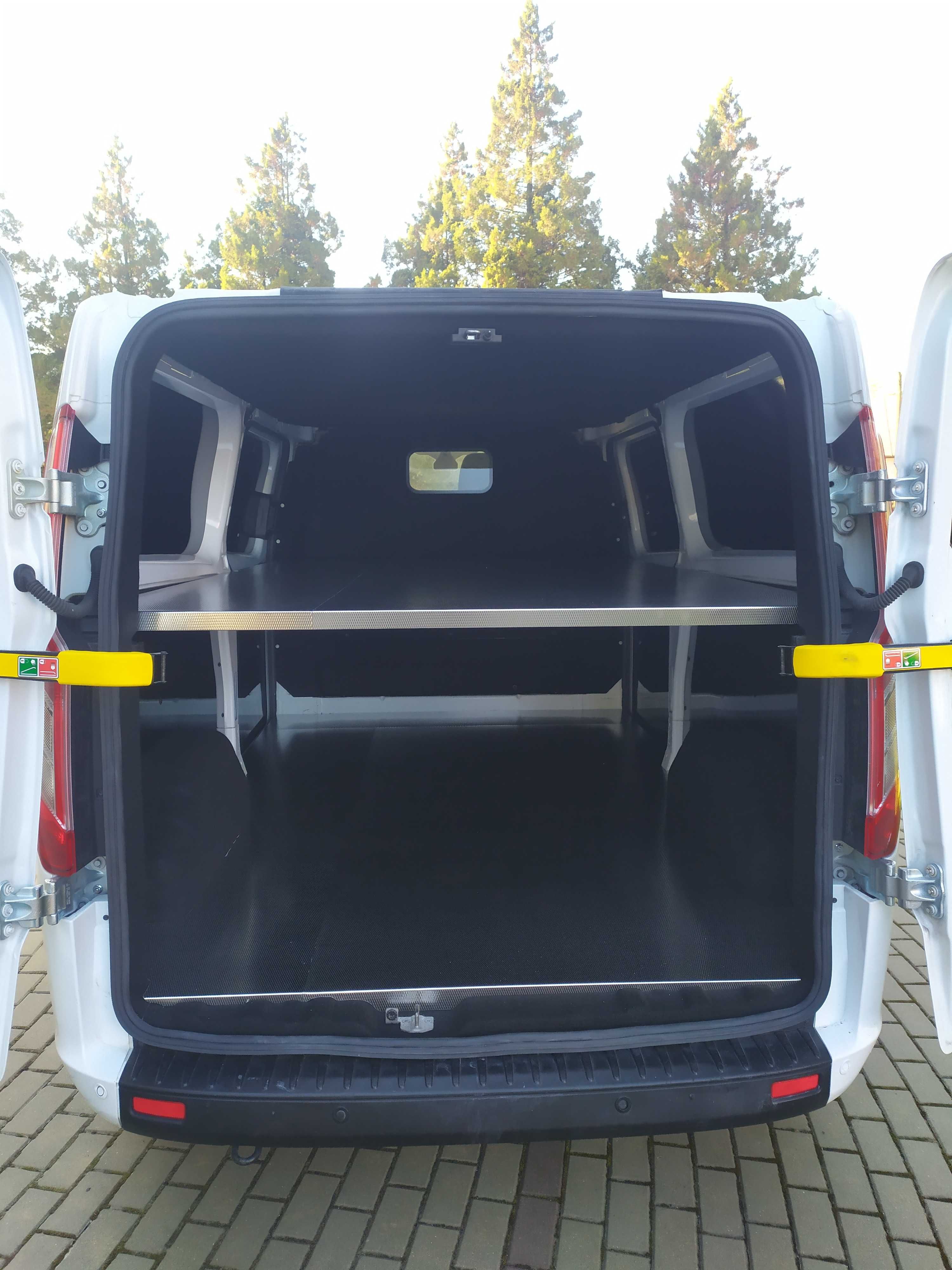 Karawan Specjalny Pogrzebowy Ford Custom L2H1 2 x Drzwi Suwane Klima