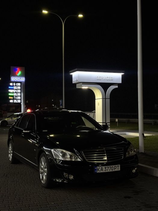 Mercedes Benz S600 V12