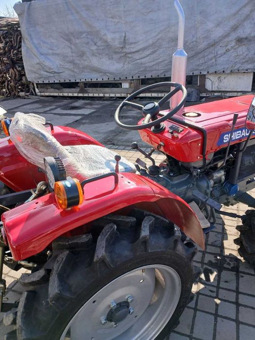 Трактор SHIBAURA SD1540B