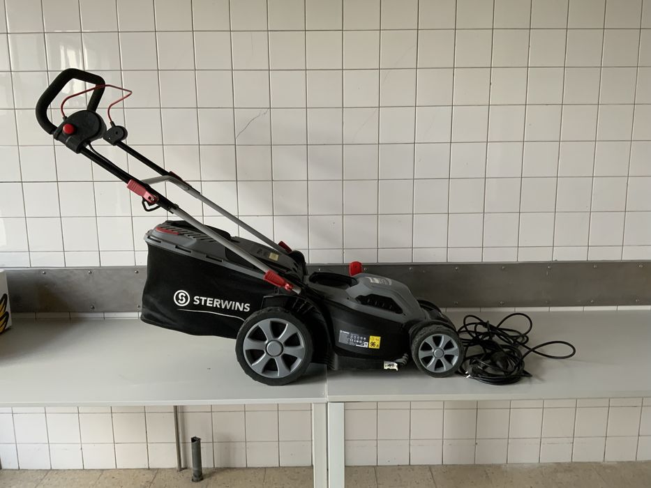 Corta relvas Sterwins