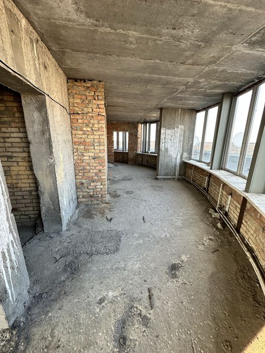 БЕЗ %; ПЕНТХАУС; СУПЕРВИДОВИЙ; заг 179м2; житлова 44м2 тераса 135м2