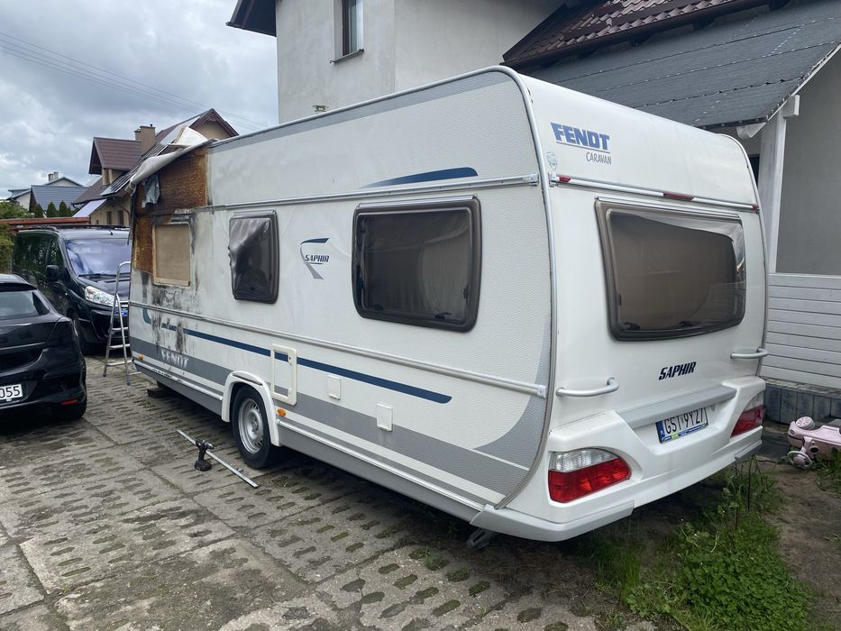 Przyczepa kempingowa FENDT CARAVAN SAPHIR 495. 1700DMC  uszkodzona