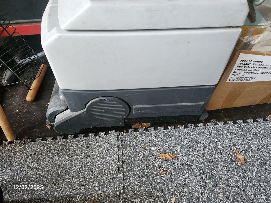 Maquina limpeza Nelfisk Advance CA340