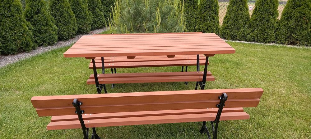 meble ogrodowe na żeliwnych nogach