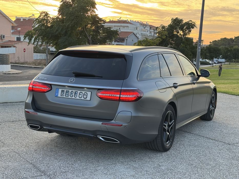 Mercedes-Benz E300de AMG 2022