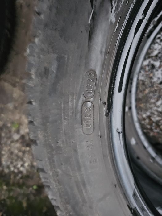 2x Opony Zimowe Michelin Agilis Alpin 215/60R17C