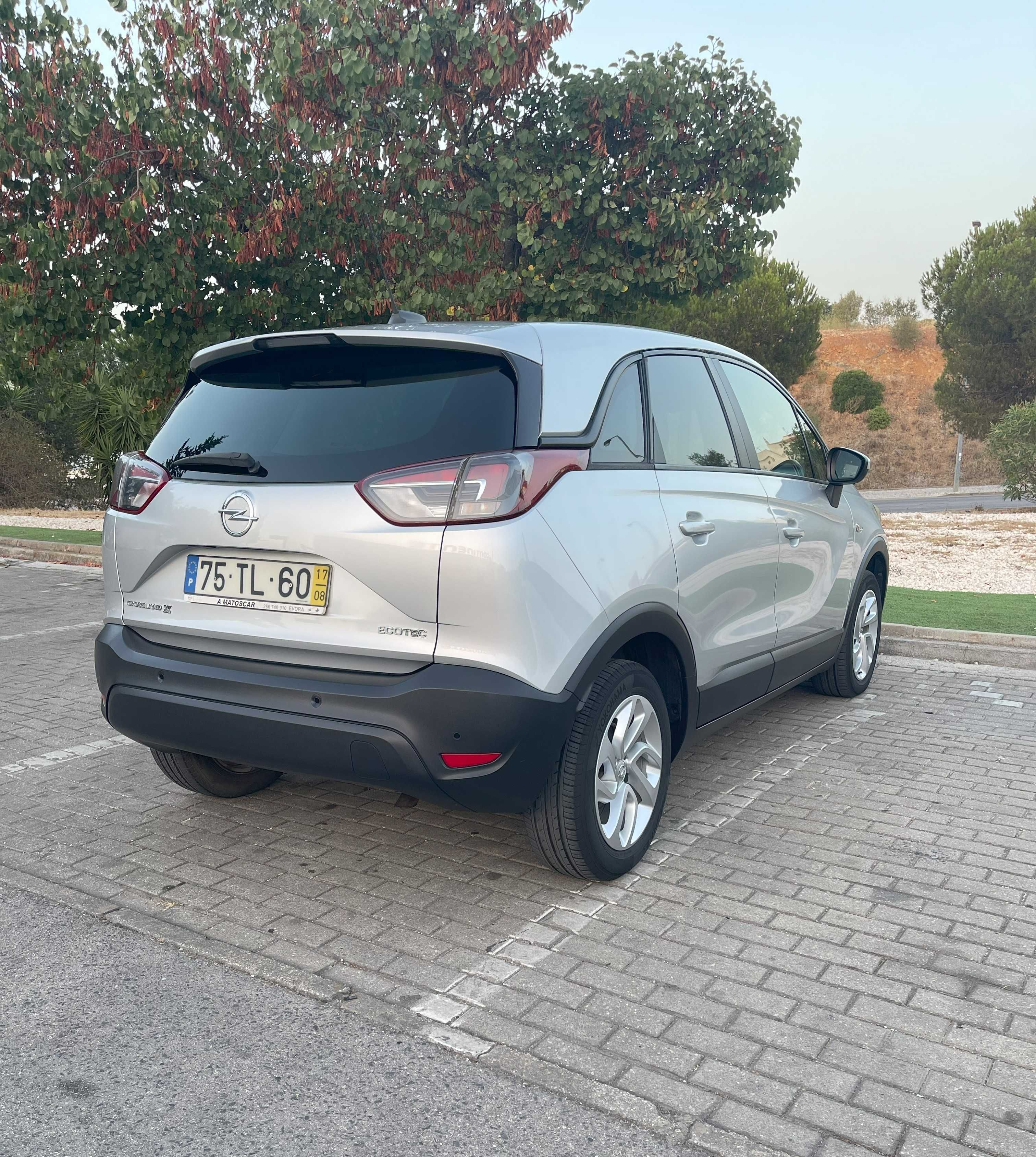 Opel Crossland X, 2017