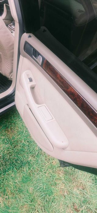 Продам  автомобіль Audi A6 C5 2,5 дизель 2003 року