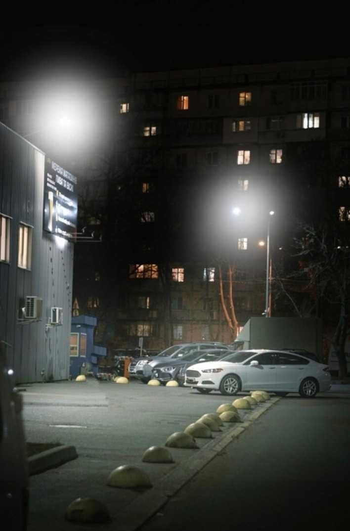 Lampa uliczna LED solarna 1500W przemysłowa 50KmAh