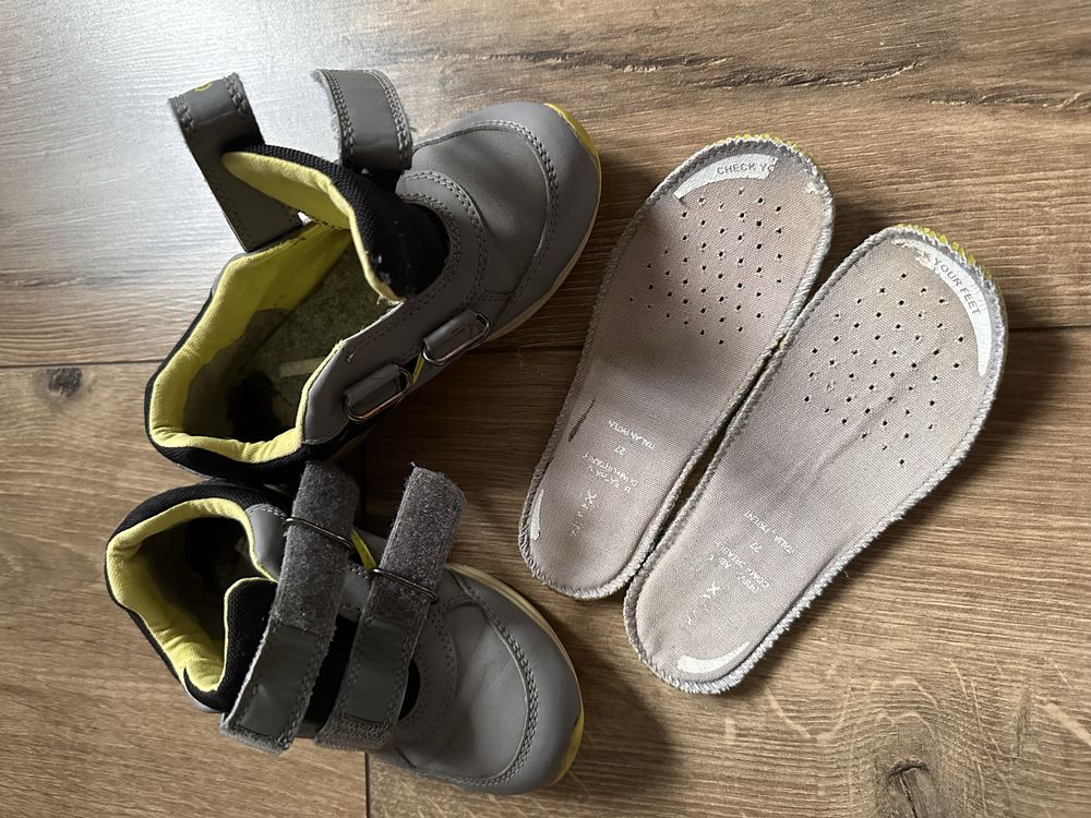Buty sportowe Geox rozmiar 27