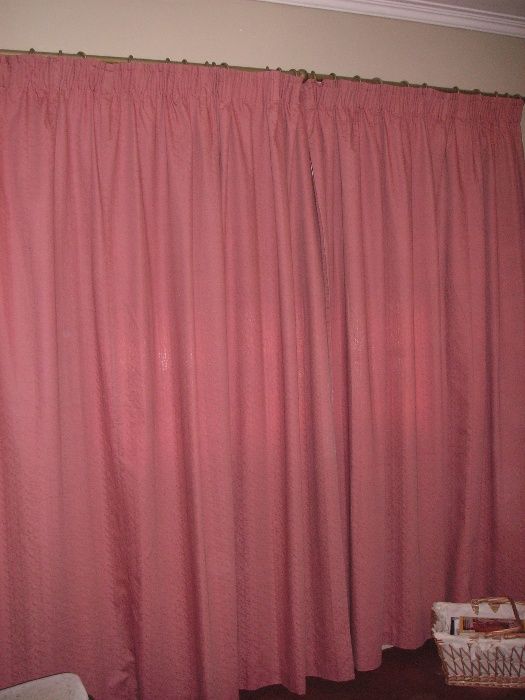 Cortinados Sala ou Quarto (Dois)