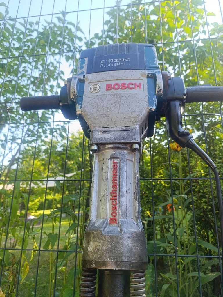 Młot wyburzeniowy Bosch GSH 27VC!