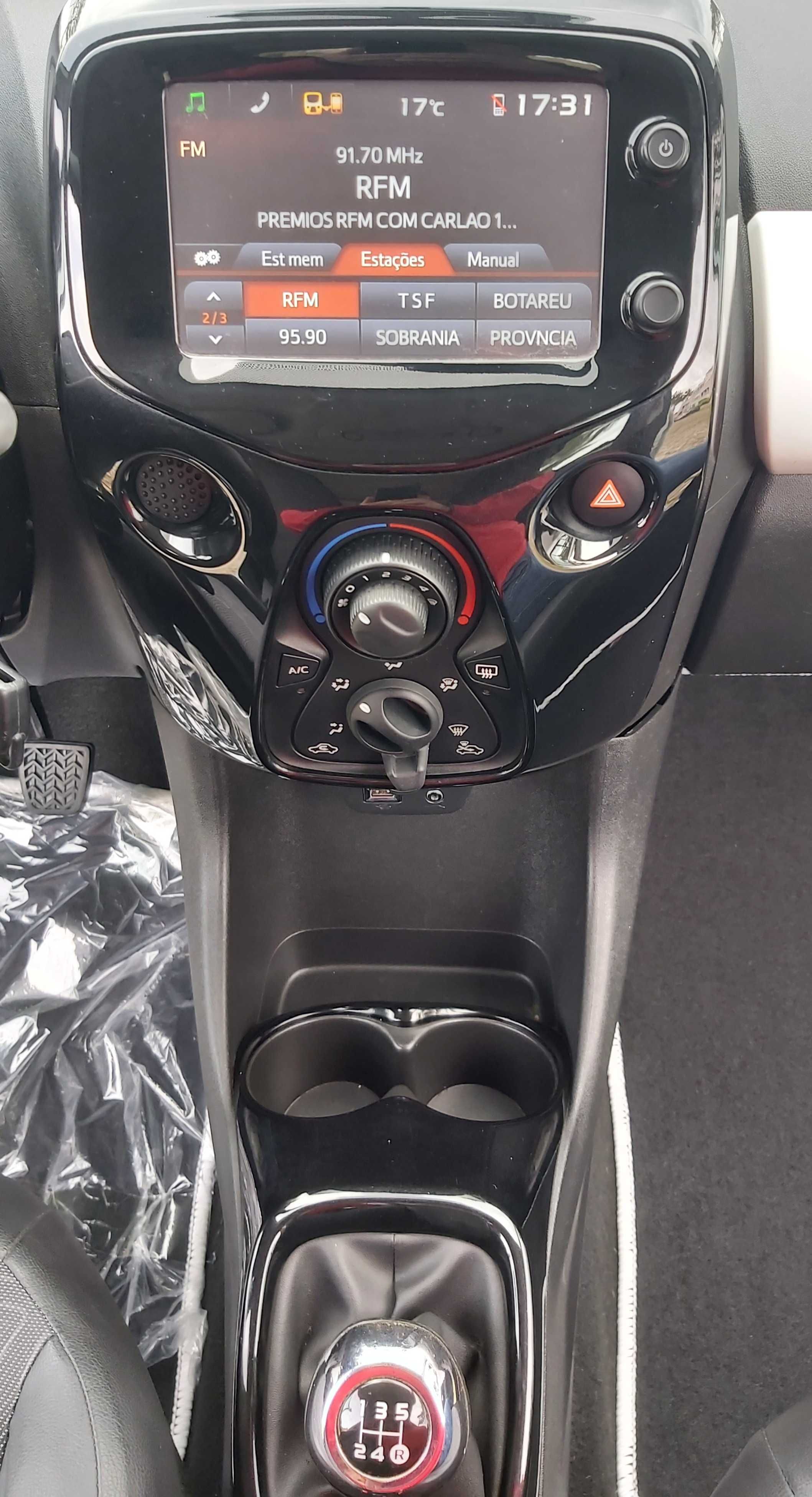 TOYOTA AYGO Open Air X-Play+/ X-Touch