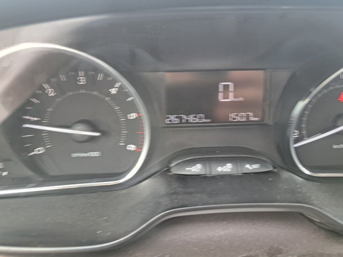 Peugeot 2008 1.4hdi style