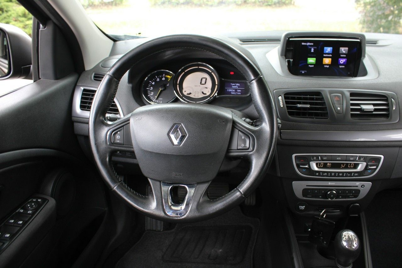 Renault Megane LIMITED-Bogate wyposazenie-Maly przebieg-Serwis-GWARANCJA !!!