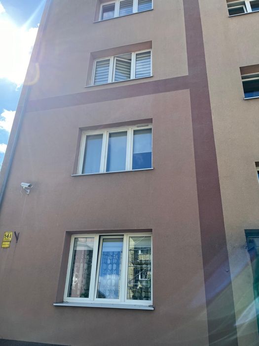 Sprzedam kawalerke z miejscem i piwnica  Zgierz okazja