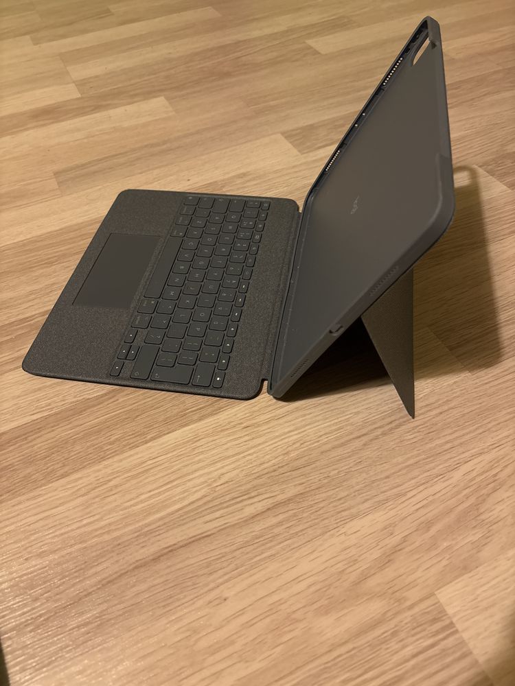 Klawiatura Logitech Combo Touch iPad Pro 12.9 5 generacji