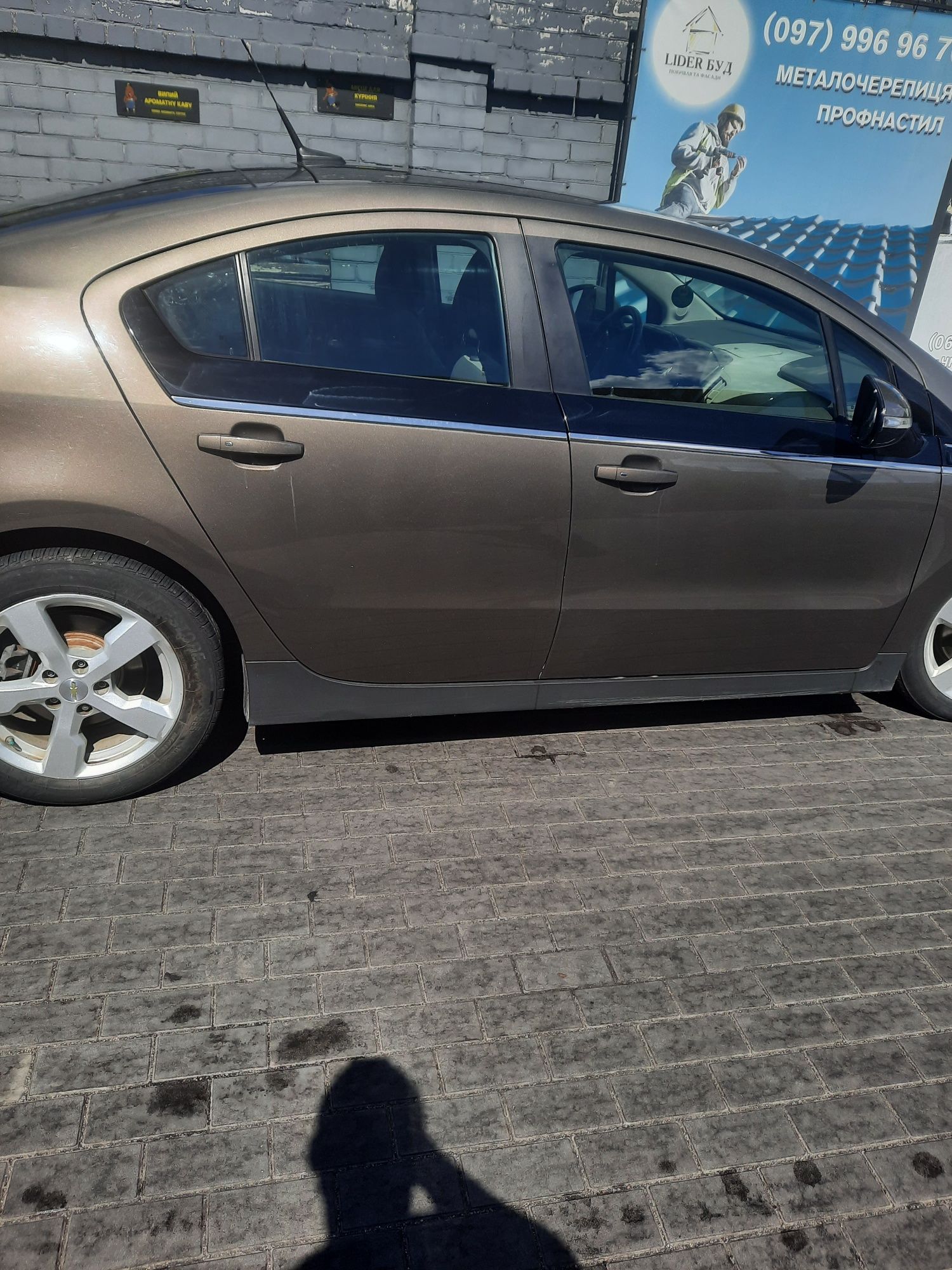 Chevrolet Volt в гаргому стані