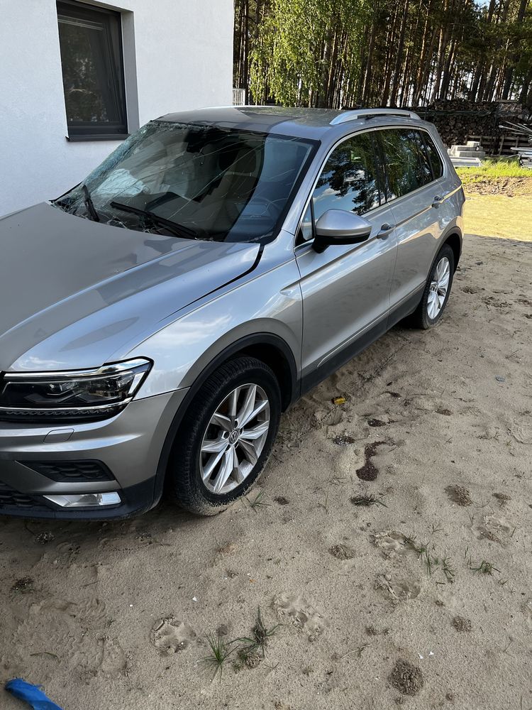 Tiguan uszkodzony