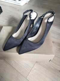 Piękne czarne szpilki Ideal Shoes 36