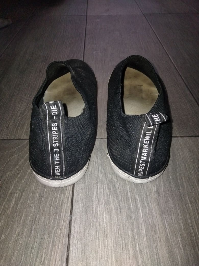 Sapatos :) azuis/ pretos