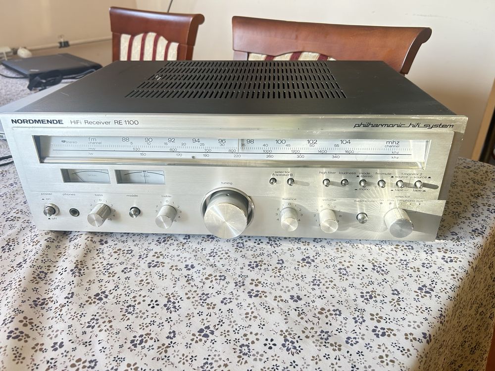 Amplituner Nordmende RE 1100