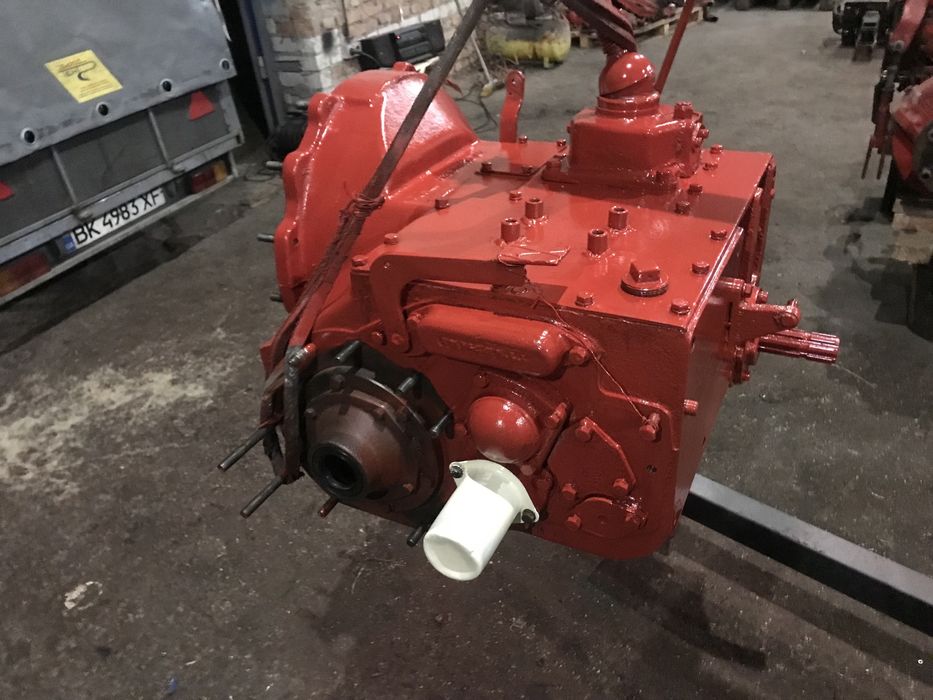 Мотор, коропка та інші запчастини на трактор Т -16, Т - 25.