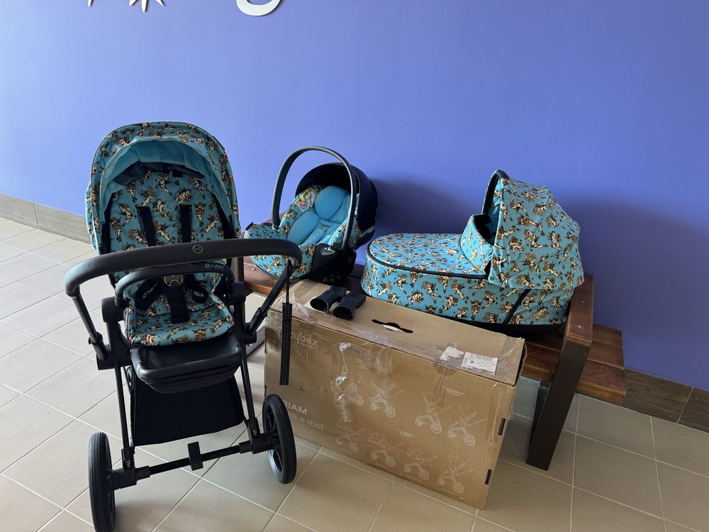 Cybex 3 в 1 priam by jeremy scott cherubs blue