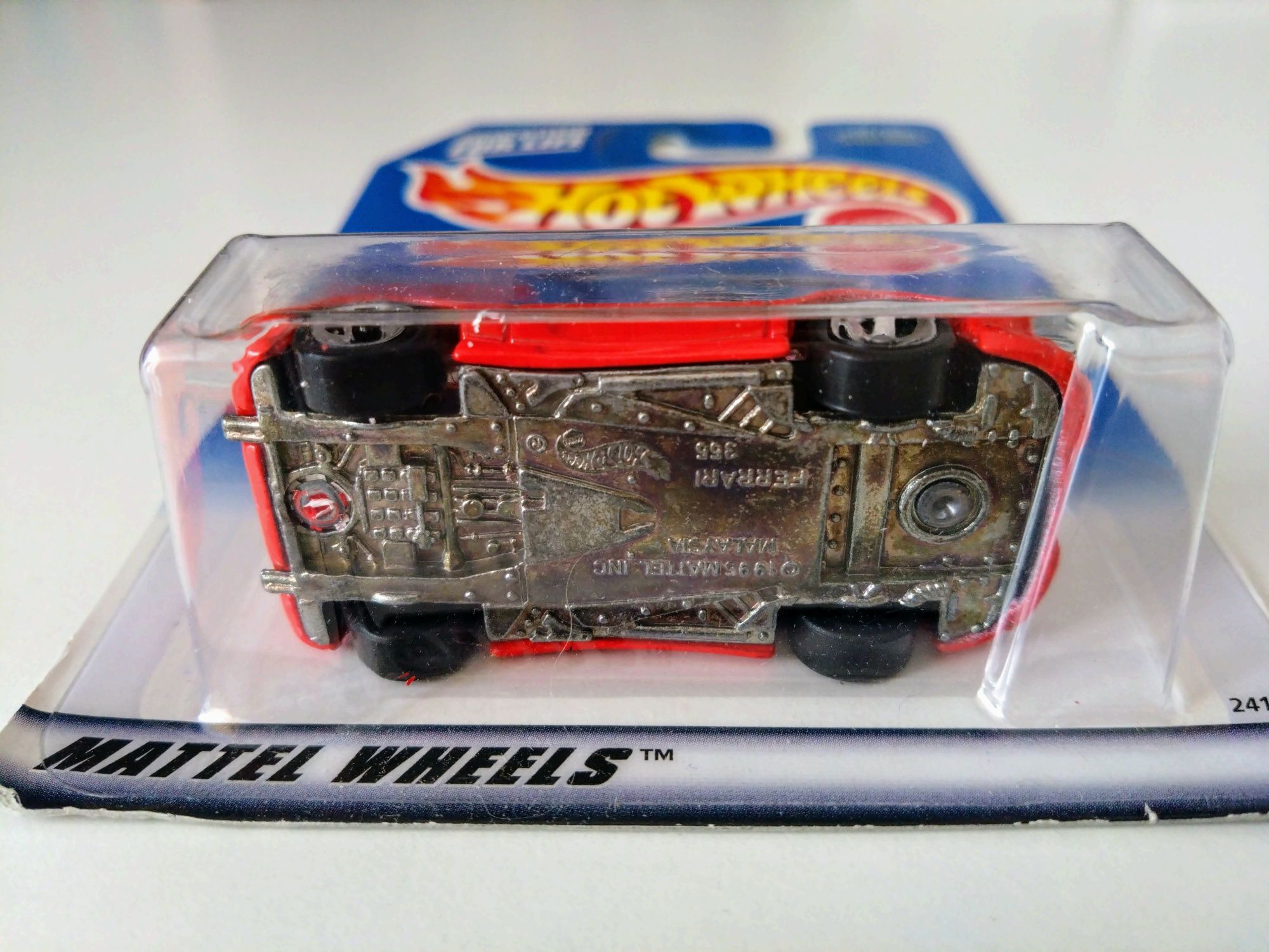 Hot Wheels Ferrari F355 Berlinetta - model 1999 / PROTEKTOR