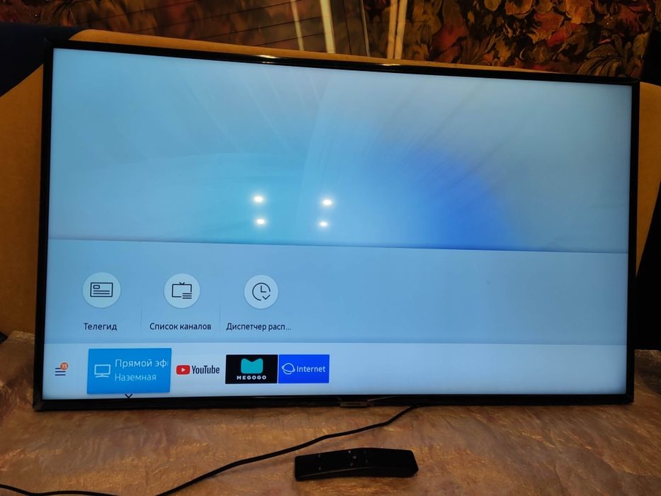Samsung UE43NU7090  из европы в пленках