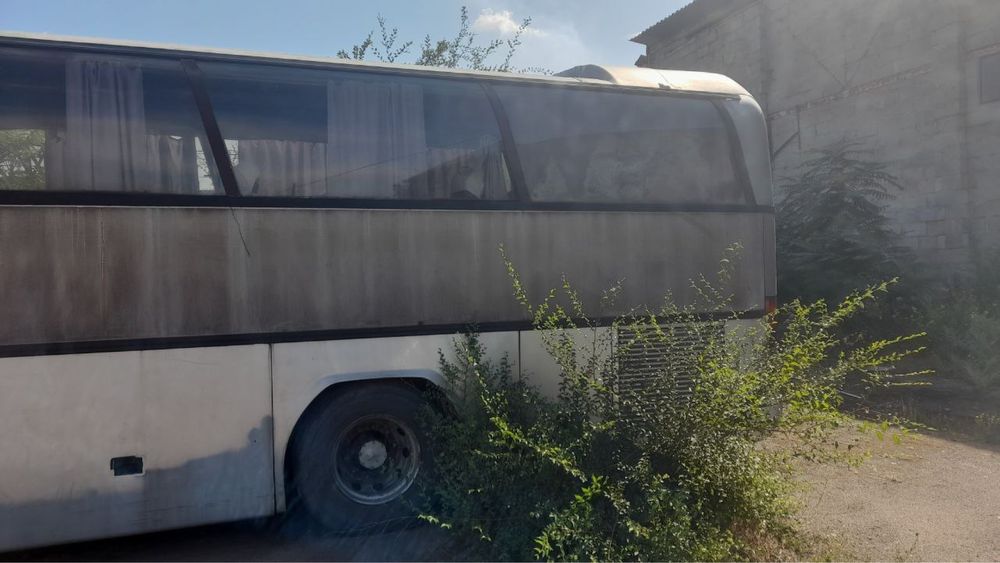 Продам автобус Neoplan N216 під ремонт або на розборку.