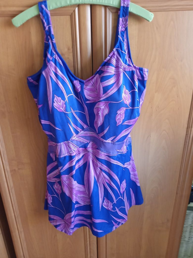 Jednoczęściowy strój kąpielowy z sukienką The Swimwear roz 42/B